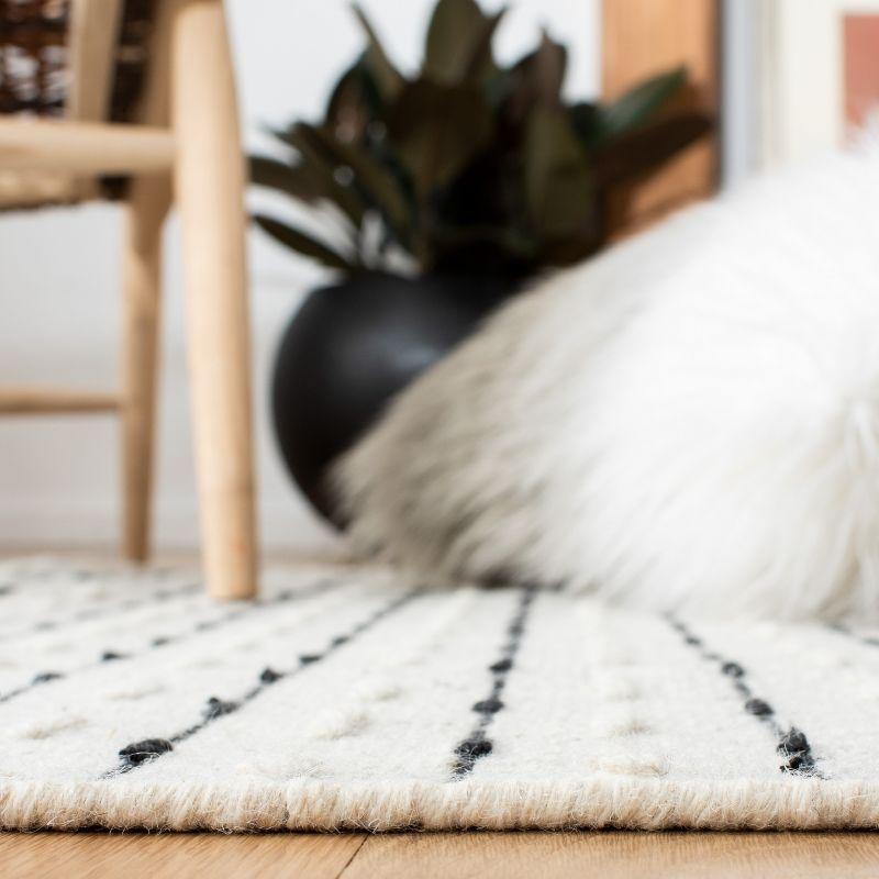 Vermont VRM504 Power Loomed Area Rug  - Safavieh