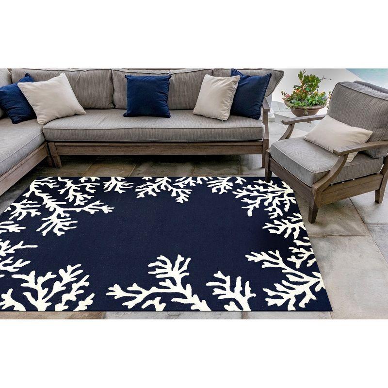 Liora Manne Capri Coral Border Indoor/Outdoor Rug Navy 2'6" x 4'