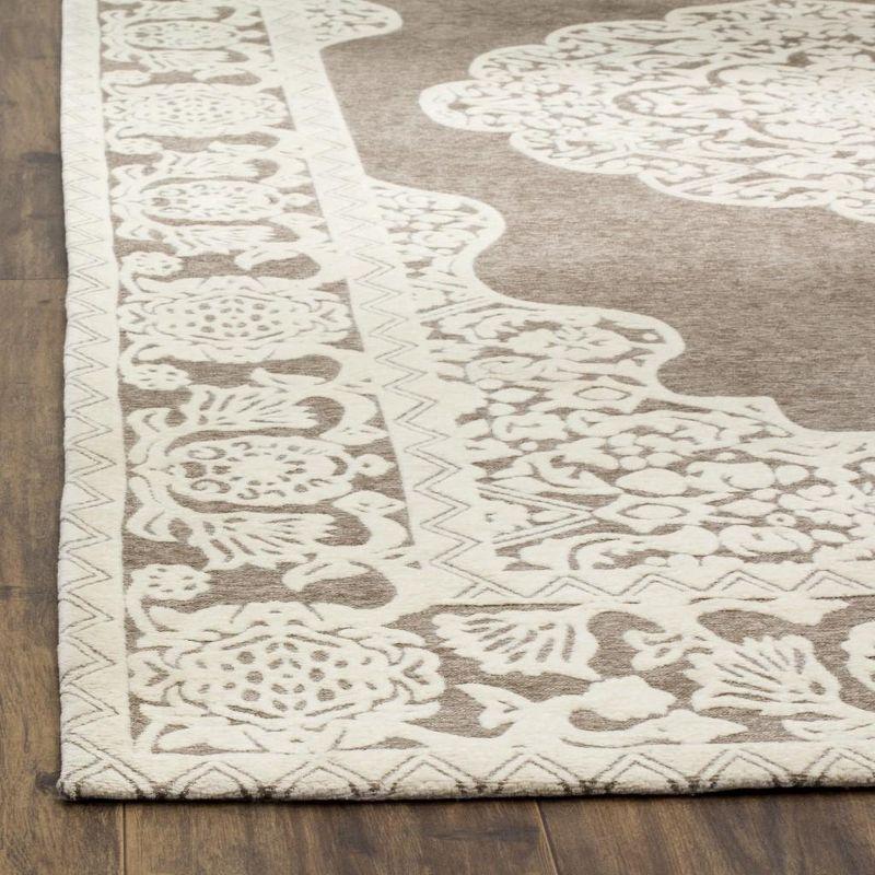 Marbella Light Grey and Ivory Hand-Tufted Wool Area Rug