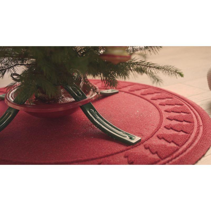 Bungalow Flooring 3' WaterHog Snowflake Tree Skirt Round Floormat Red: Weather-Resistant, Skid-Resistant, Indoor/Outdoor Use