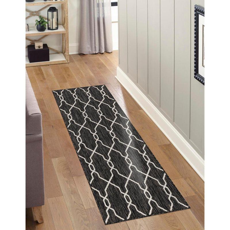 Unique Loom 2' 0 x 6' 1 Runner Indoor/Outdoor Trellis Charcoal Runner Rug