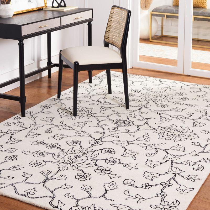 Jardin JAR730 Hand Tufted Area Rug - Ivory/Black - 8'x10' - Safavieh.