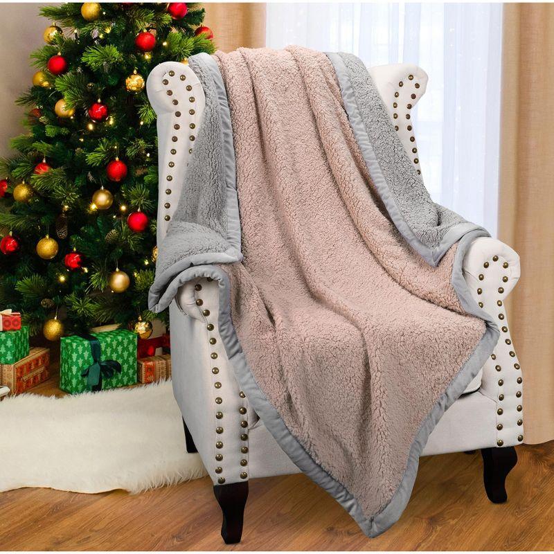 Catalonia Reversible Throw Blanket, Super Soft Fluffy Blanket, Fuzzy Comfy Warm Throws, Comfort Caring Gift, 50x60 Inches