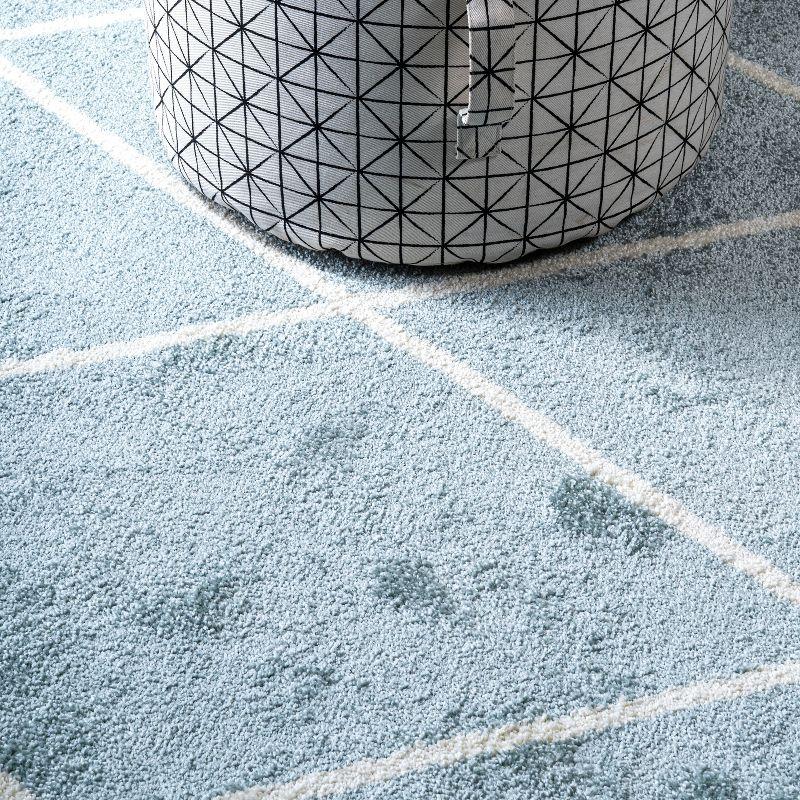 Cole Minimalist Diamond Trellis Round Area Rug - JONATHAN Y