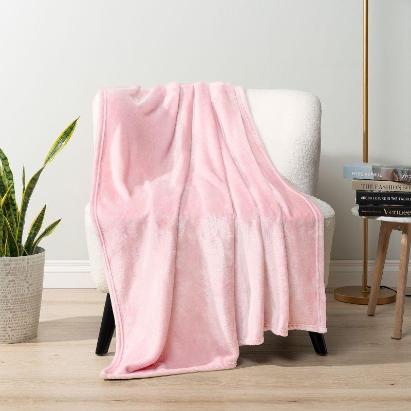 Light Pink Fleece Throw Blanket for Sofa and Bed