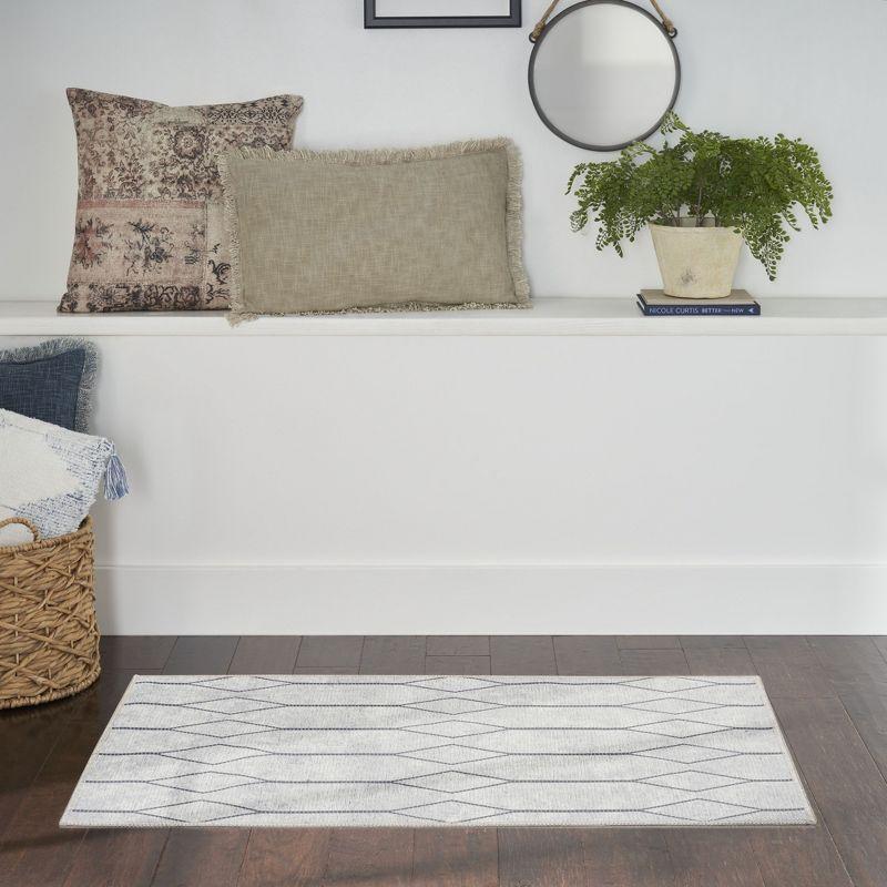 Pymble Geometric Machine Washable Area Rug in Ivory/Grey