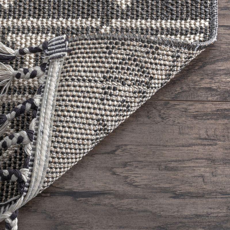 Nuloom Ryan Banded Global Printed Flatweave Indoor Area Rug, 5' x 8', Gray
