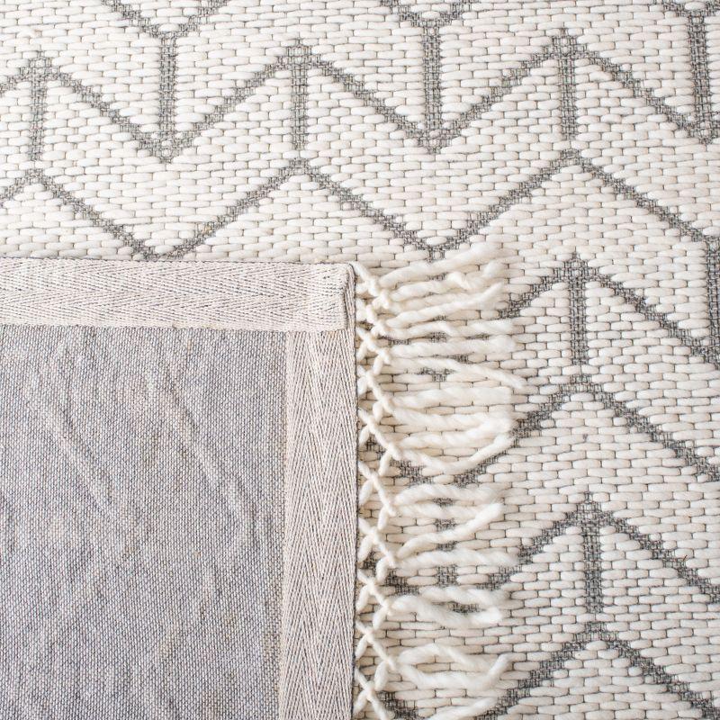 Vermont VRM310 Hand Loomed Area Rug - Ivory - 6'x6' - Safavieh.