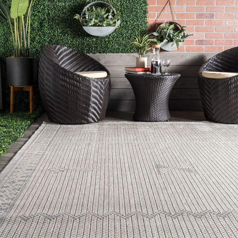 Foundry Select Altus Gray Indoor/Outdoor Area Rug