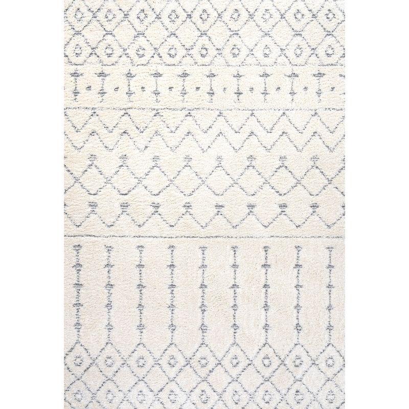 Cream/Gray Moroccan Trellis 4' x 6' Plush Area Rug