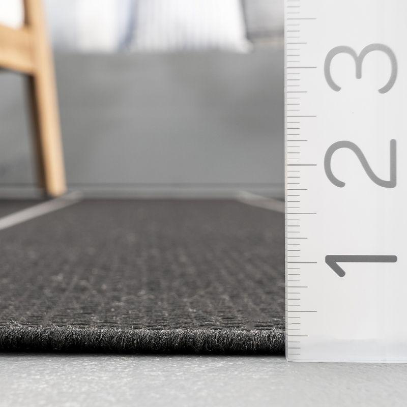Nuloom Alaina Striped 5x8 Indoor/Outdoor Area Rug for Living Room Patio Deck Front Porch Kitchen, Black/Ivory
