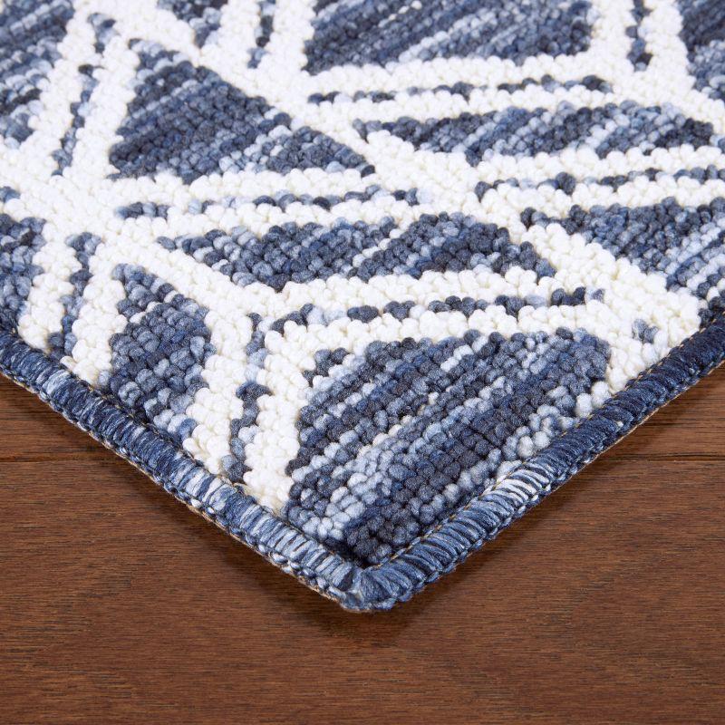 TOWN & COUNTRY EVERYDAY Walker Modern Diamond Everwash Non-Slip Backing Kitchen Mat