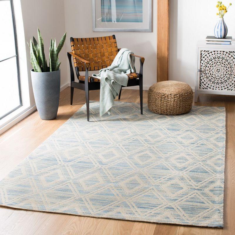 Ivory and Dark Blue Hand-Tufted Wool 3' x 5' Area Rug