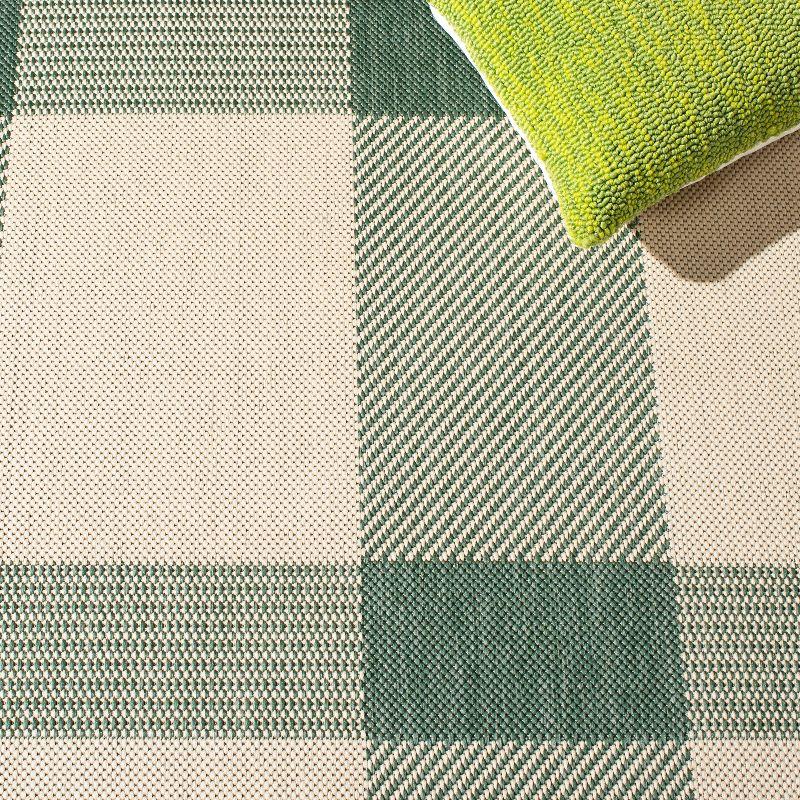 Courtyard CY6201 Power Loomed Indoor/Outdoor Area Rug - Green/Beige - 6'7"x9'6" - Safavieh.
