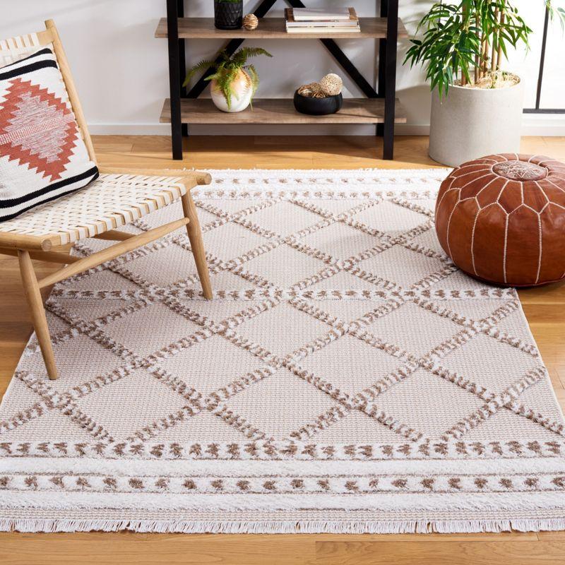 Augustine AGT714 Machine Made Indoor Area Rug - Ivory/Beige - 4'x6' - Safavieh