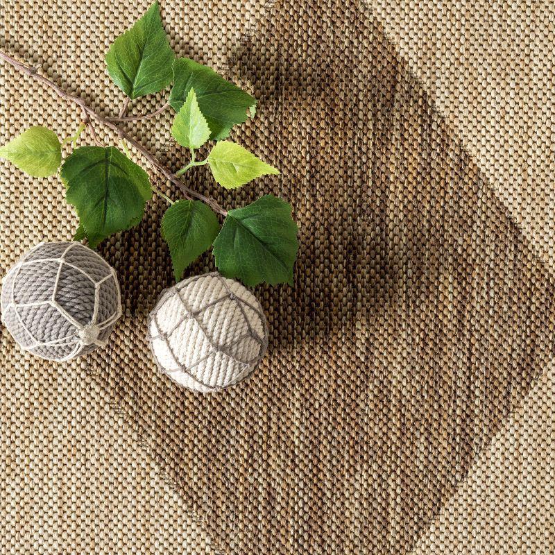 Beige and Brown Diamond Trellis Indoor/Outdoor Area Rug