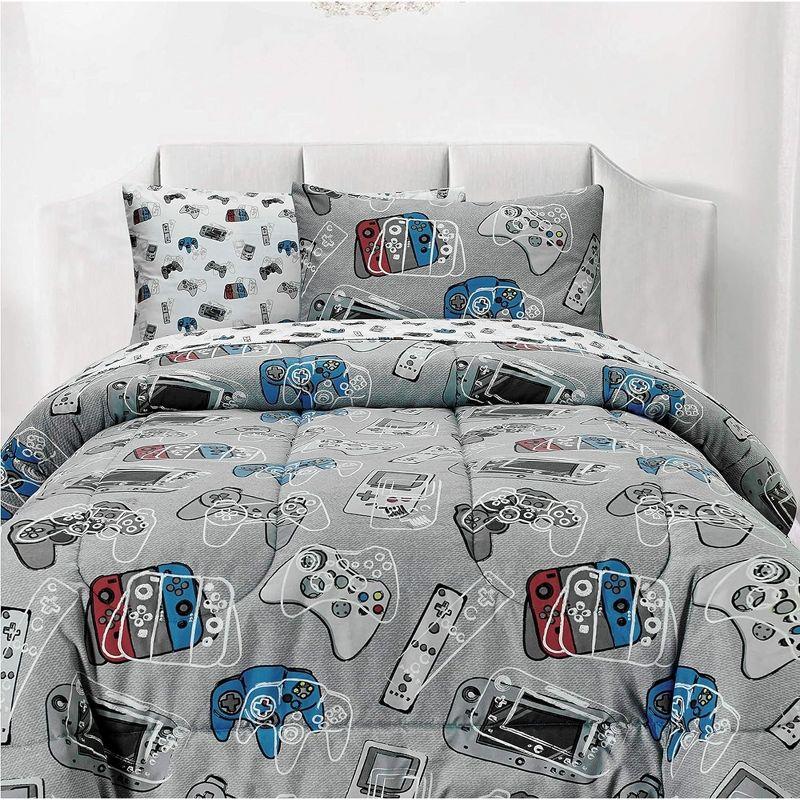 Tadpoles 3-Piece Gamer Glow in The Dark Comforter Set - Game Controllers Print - Full - Blue, Grey