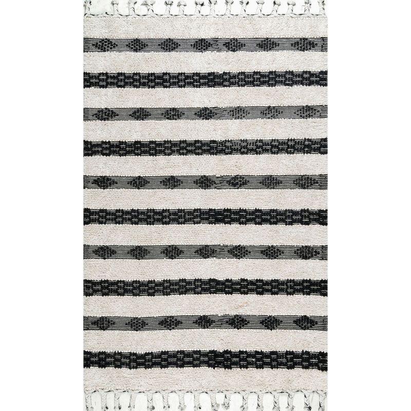 Nuloom Handmade Striped Delia Shag Indoor Area Rug, 6' x 9', Ivory