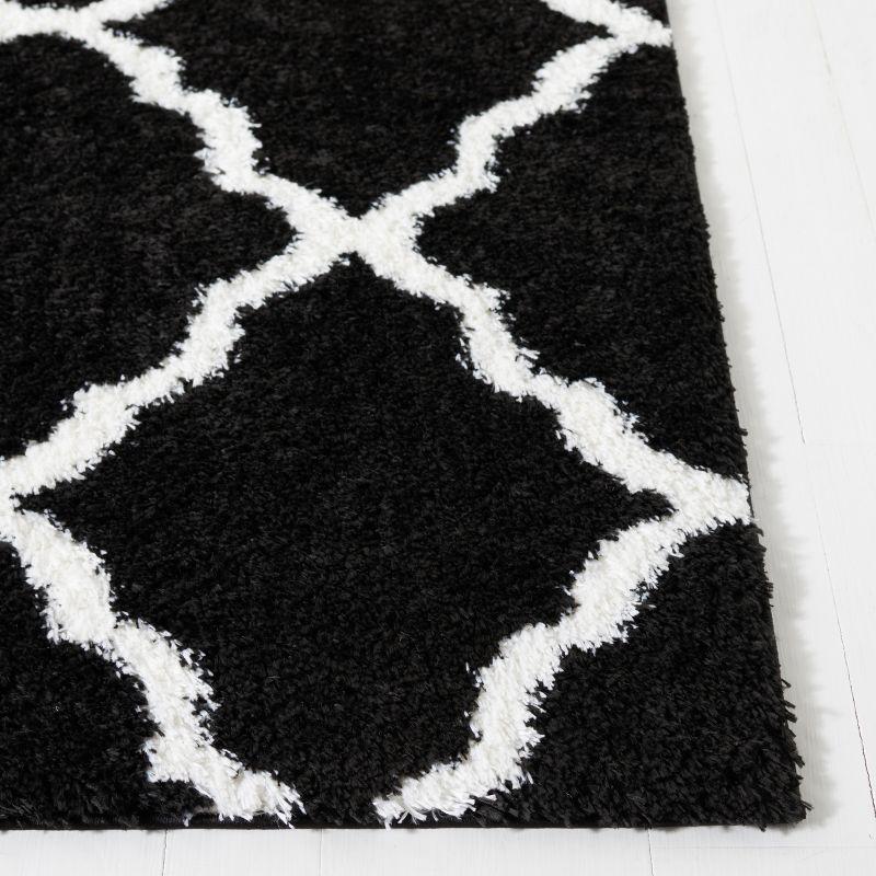 Tahoe Shag THO675 Power Loomed Area Rug - Black/White - 6'7"x8'7" - Safavieh.
