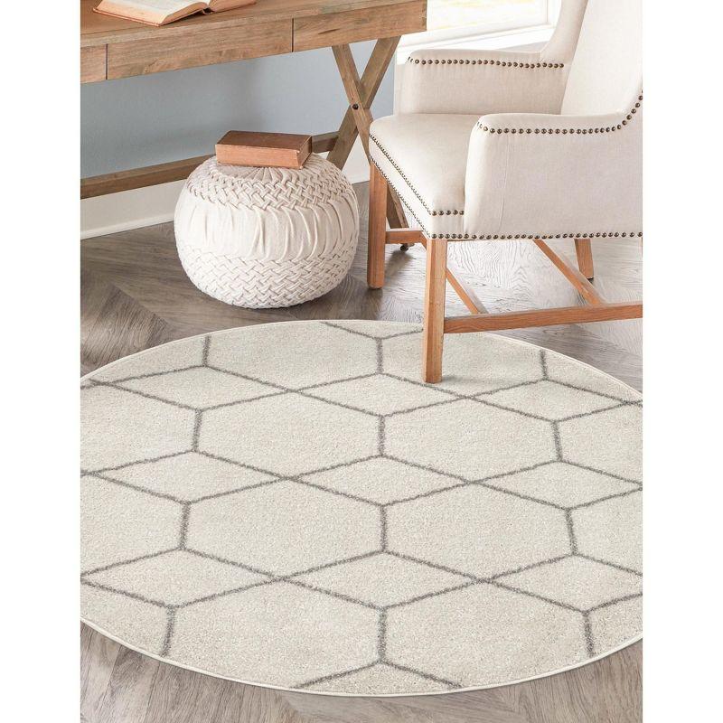 Unique Loom 4' 0 x 4' 0 Trellis Frieze Ivory Area Rug