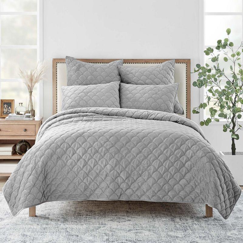 Light Grey Velvet Reversible Full Quilt Set with Cotton Fill