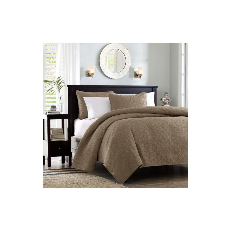 Madison Park Quebec Reversible Quilt Set