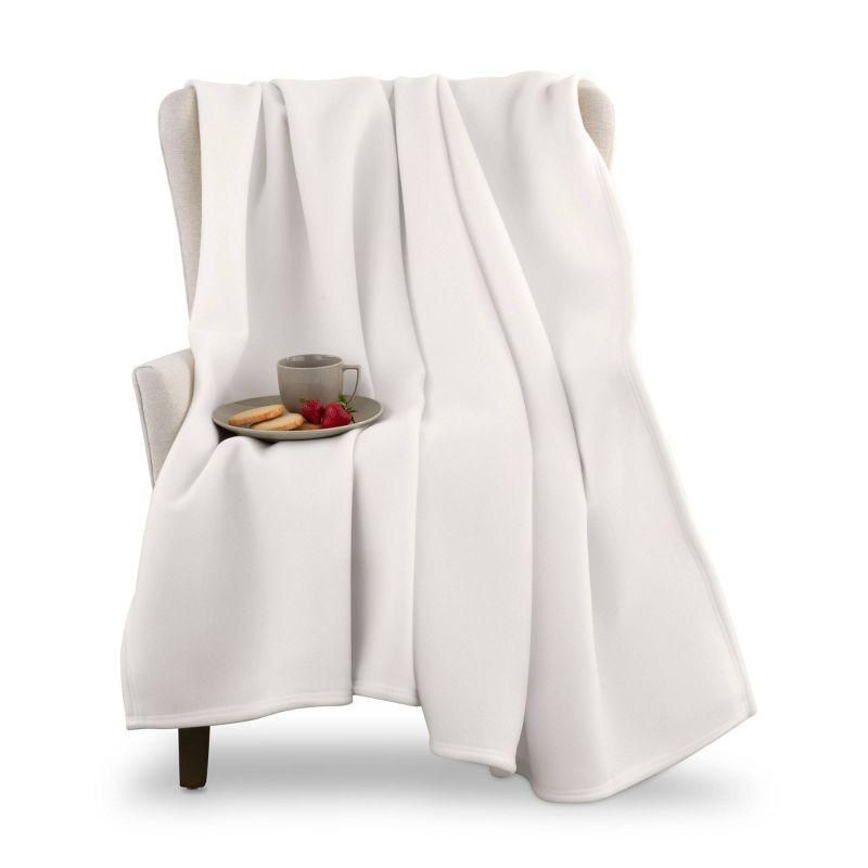 Luxurious King-Sized Ivory Fleece Reversible Blanket