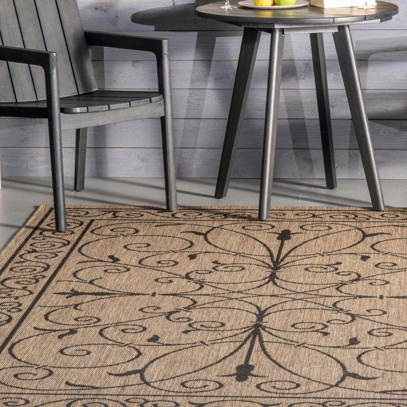 Nuloom Kathleen Traditional Indoor/Outdoor Area Rug