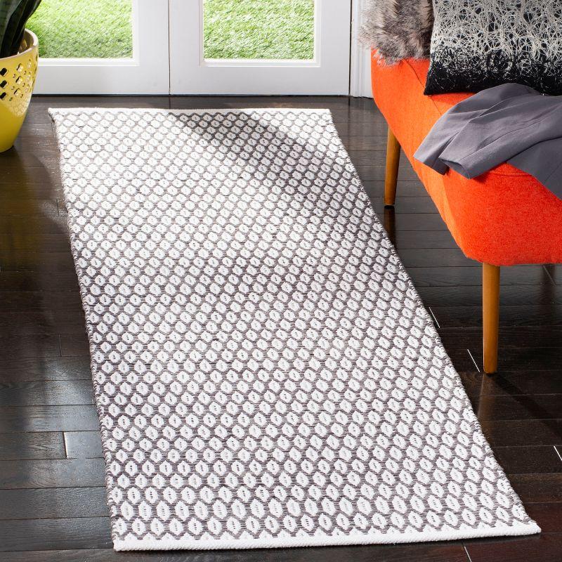 Montauk MTK608 Hand Woven Indoor Runner Rug - Charcoal/Ivory - 2'3"x7' - Safavieh
