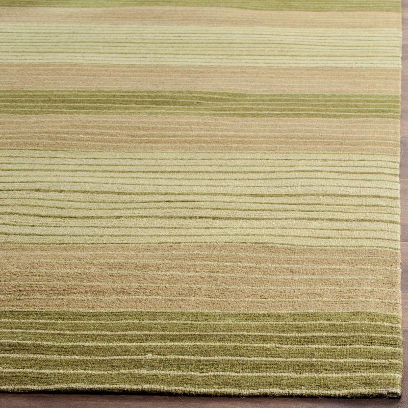 Marbella MRB283 Hand Loomed Area Rug - Green - 4'x6' - Safavieh.