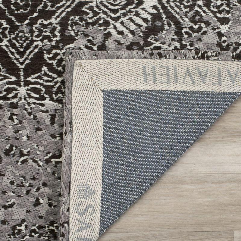 Classic Vintage CLV224 Loomed Indoor Area Rug - Silver/Brown - 4'x6' - Safavieh