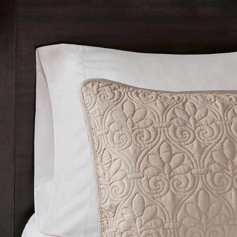 Madison Park Quebec Reversible Quilt Set