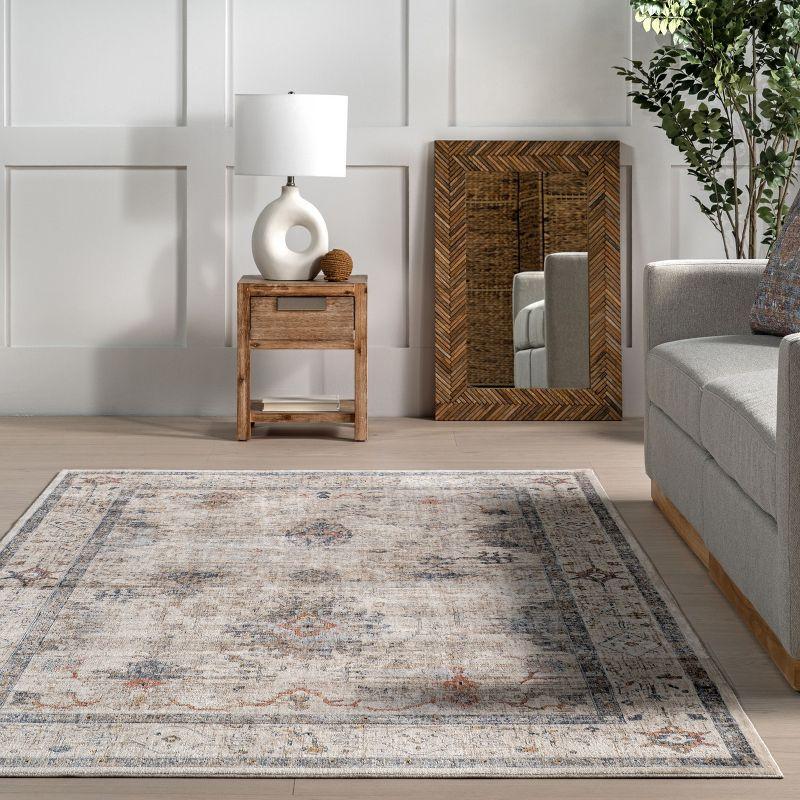 Nuloom Yanet Floral Traditional Indoor Area Rug