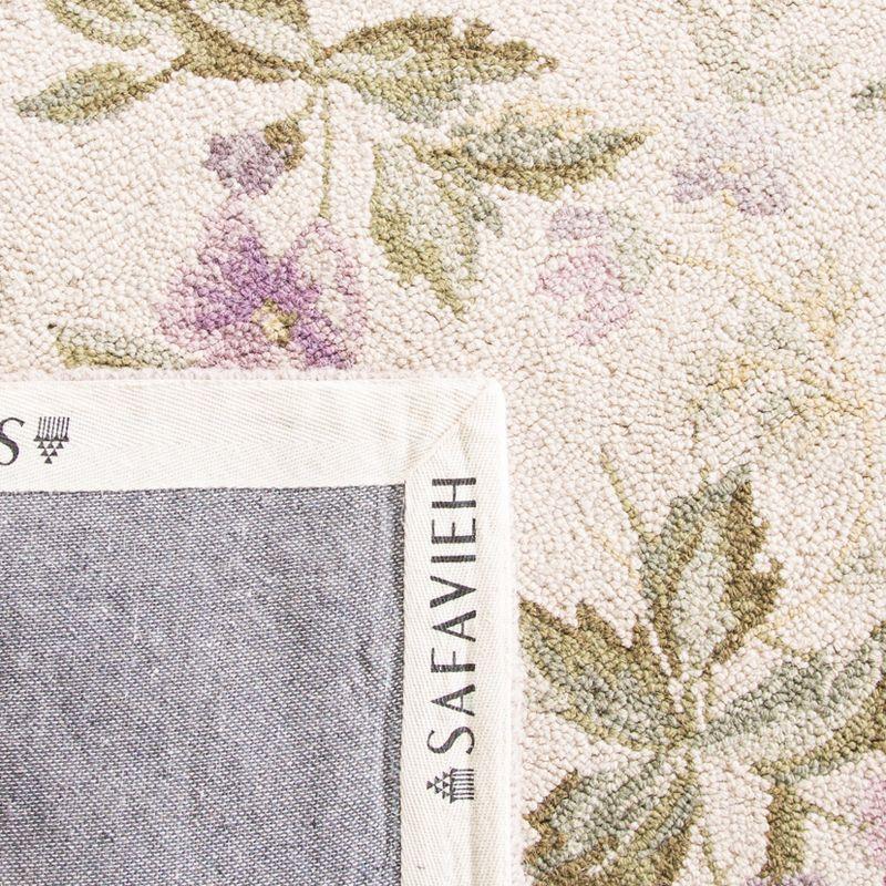 Safavieh Hand Hooked Wool Pile Floral Rug