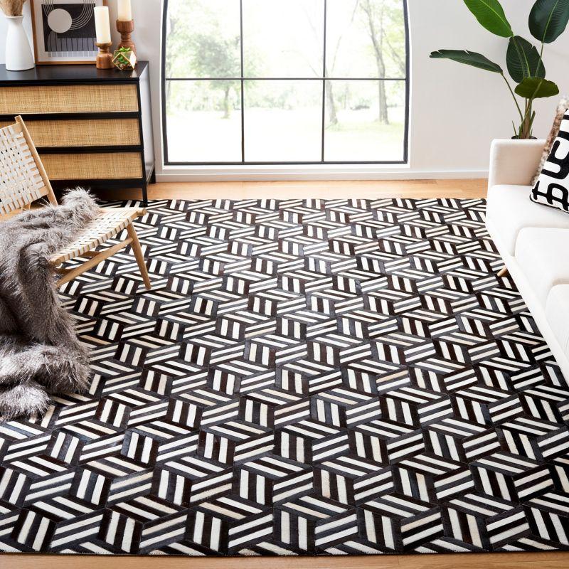 Studio Leather STL219 Hand Woven Indoor Area Rug - Ivory/Black - 8'x10' - Safavieh