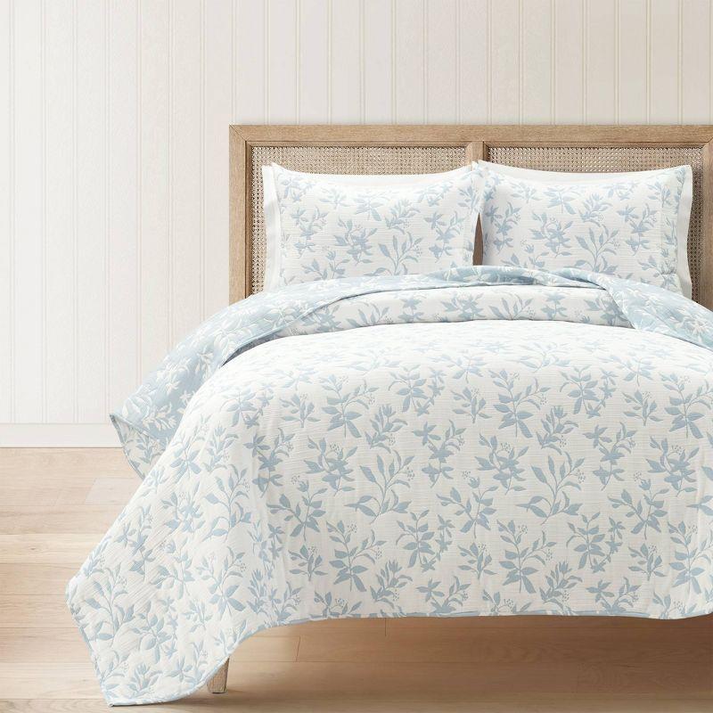 Lush Decor Floral Jacquard Reversible Soft Matelassé Quilt 3Pc Set