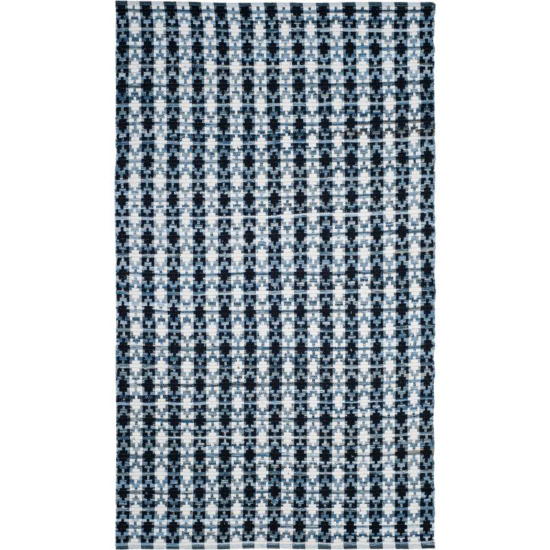 Coastal Essence Off-White and Blue Cotton 5' x 8' Area Rug