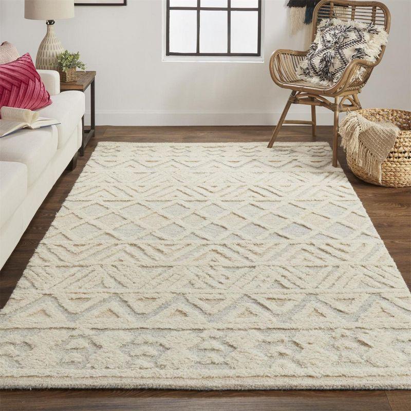 Anica Traditional Geometric Ivory/Blue/Tan Area Rug