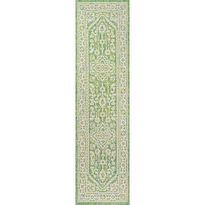 Sinjuri Medallion Textured Weave Indoor/Outdoor Area Rug - JONATHAN Y