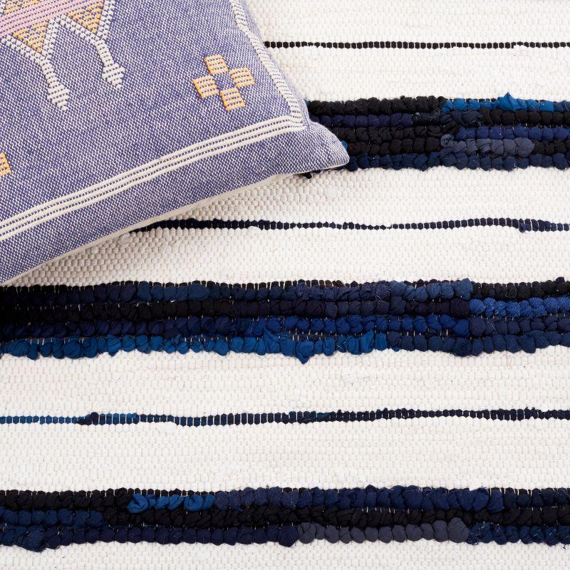 Montauk MTK623 Hand Woven Area Rug - Navy/Ivory - 4'x6' - Safavieh.