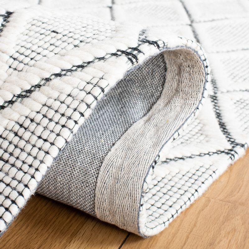 Marbella MRB321 Hand Woven Indoor Runner Rug - Ivory/Black - 2'3"x9' - Safavieh