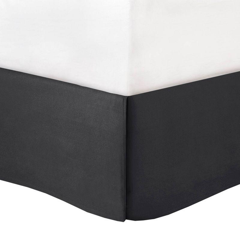 Full Black Cotton Jacquard Reversible Bed in a Bag Set