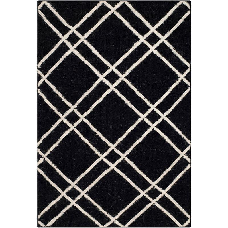 Dhurries DHU638 Hand Woven Accent Rug - Black/Ivory - 2'6"x4' - Safavieh.