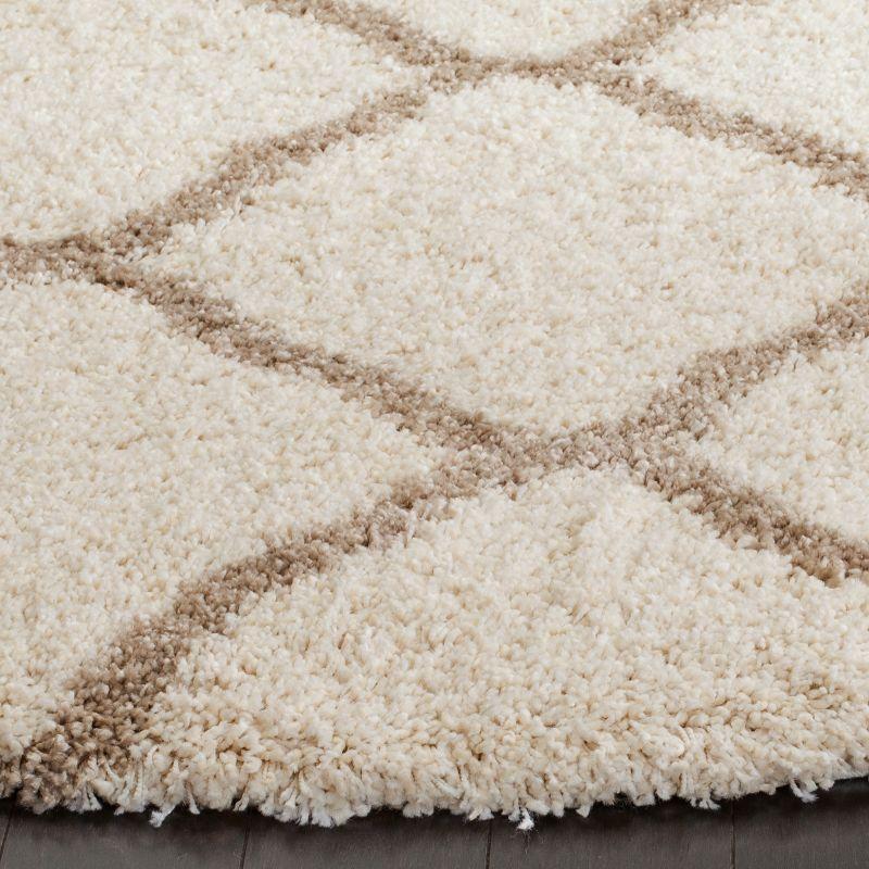 Hudson Shag SGH283 Power Loomed Area Rug - Ivory/Beige - 7' round - Safavieh.