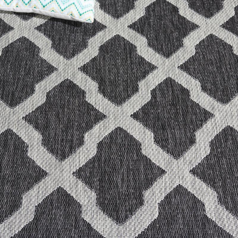 Beach House BHS268 Machine Made Loomed Rug - Safavieh