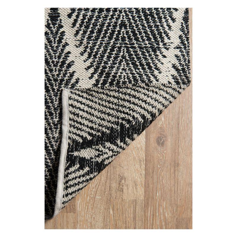 River Beacon Handwoven Indoor / Outdoor Rug by Erin Gates - 5' x 7'6"