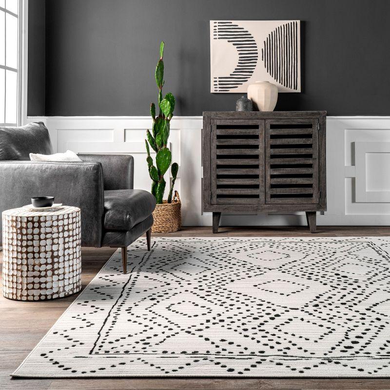 Nuloom Mila Moroccan Diamond Trellis Indoor Area Rug