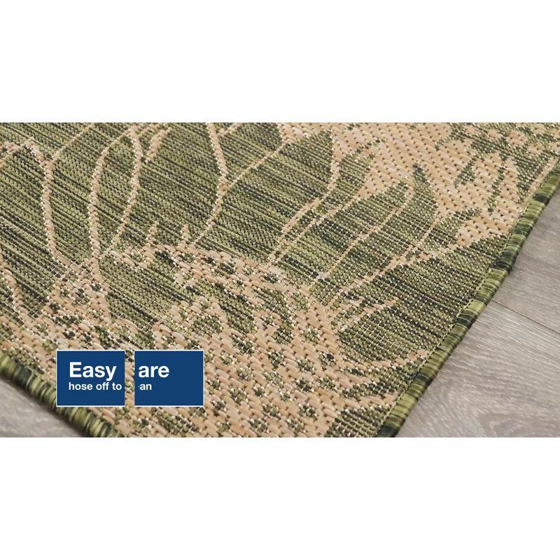 Liora Manne Carmel Bamboo Border Indoor/Outdoor Rug Green 4'10" x 7'6"
