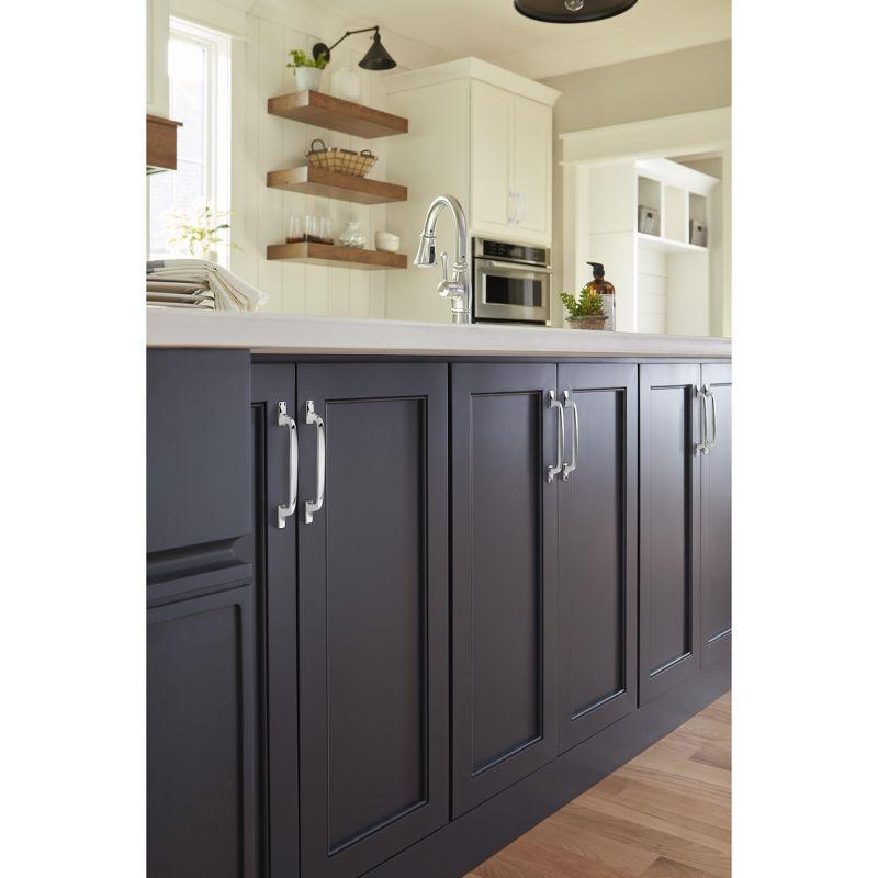 Highland Ridge Arch Pull Handle