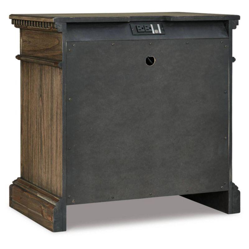 Markenburg 3 - Drawer Nightstand in Brown